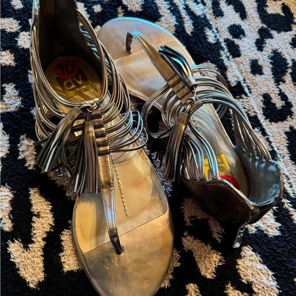 Dolce Vita metallic sandal